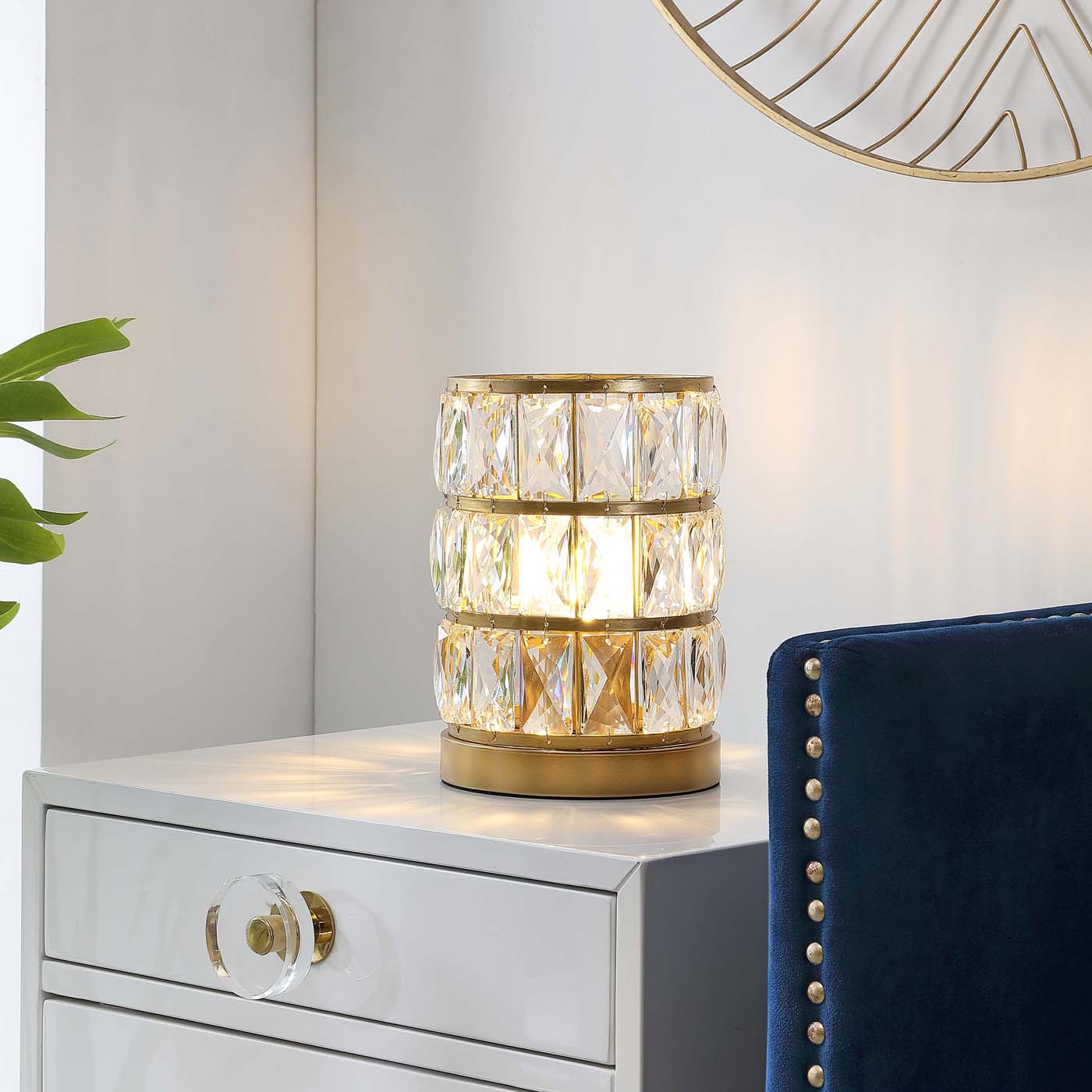 Alva Acrylic Table Lamp | Safavieh - TBL4312